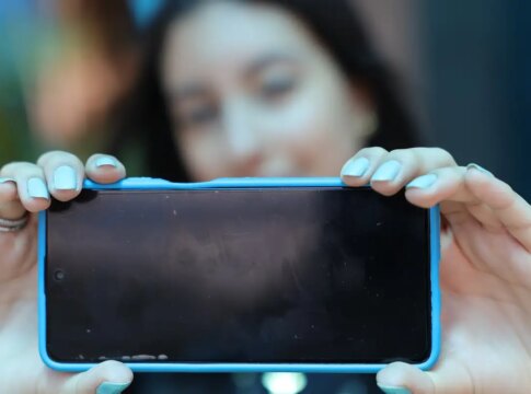 espanha-vai-proibir-acesso-as-redes-sociais-para-menores-de-16-anos