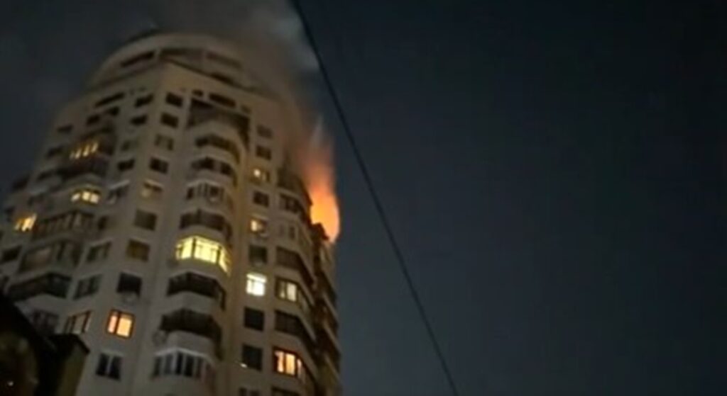 as-vesperas-de-negociacoes-de-paz,-russia-faz-ataque-massivo-a-ucrania