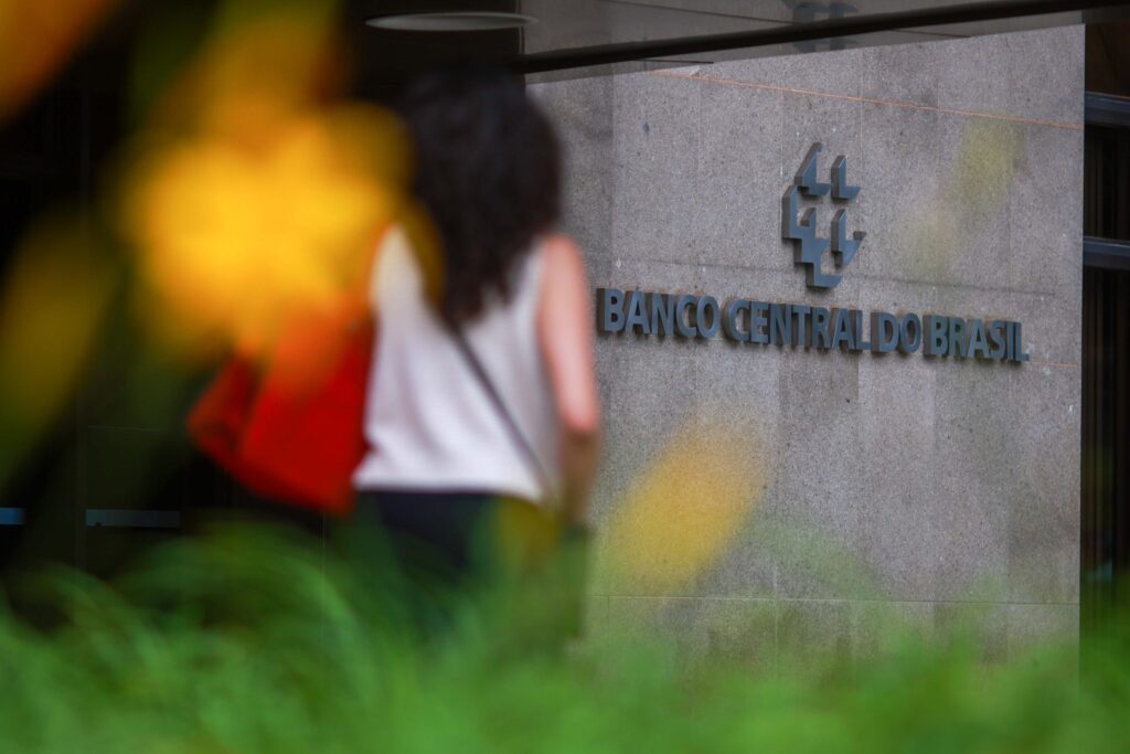 ata-do-copom-reforca-sinalizacao-para-corte-na-selic-a-partir-de-marco