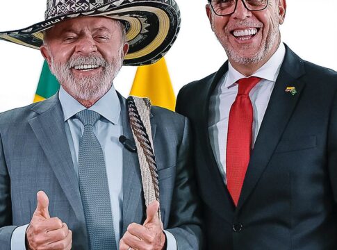 lula-recebe-credenciais-de-nove-novos-embaixadores