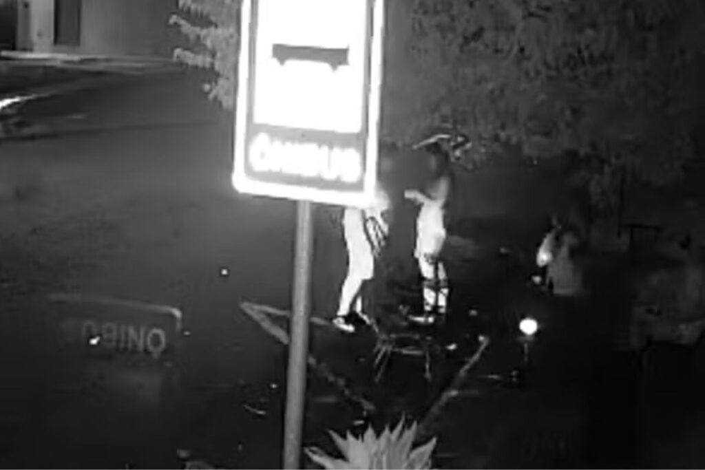 jovem-de-21-anos-atropela-e-arrasta-mulher-ao-se-distrair-com-radio