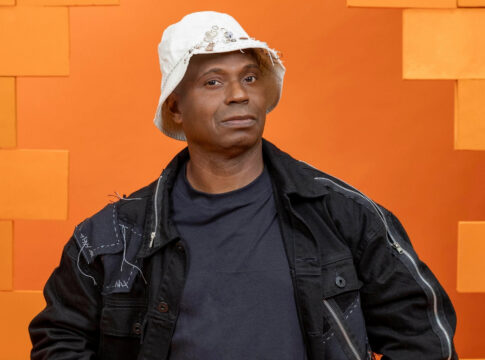 edilson-capetinha-conseguiu-apertar-o-botao-e-desistir-do-bbb-26?