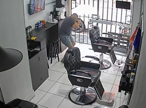 de-folga-e-na-barbearia:-pm-reage-a-assalto-a-porsche-e-suspeito-morre