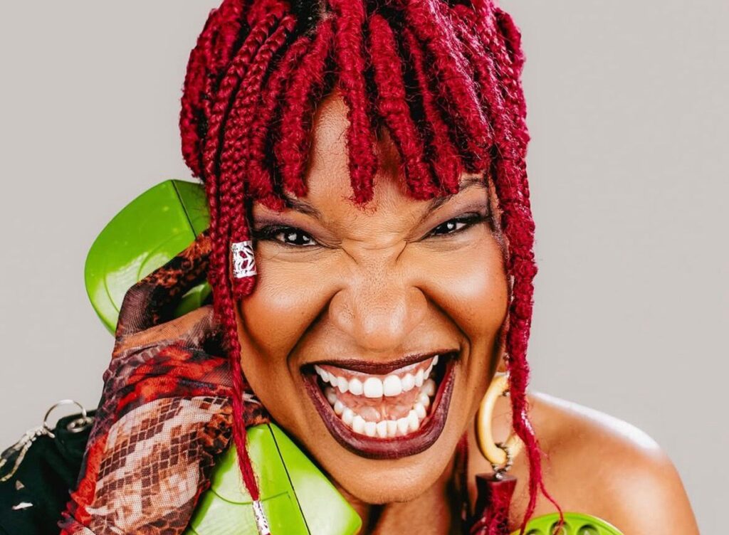 artista-baiana-cantara-elza-soares-em-ato-de-lula-contra-feminicidio