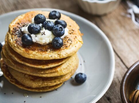 panqueca-de-aveia-fit:-opcao-saudavel-e-pratica-para-o-cafe-da-manha
