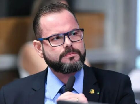 tse-adia-julgamento-que-pode-cassar-mandato-do-senador-jorge-seif