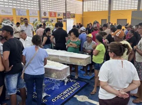 alagoas:-romeiros-mortos-em-acidente-com-onibus-sao-velados-nesta-4a