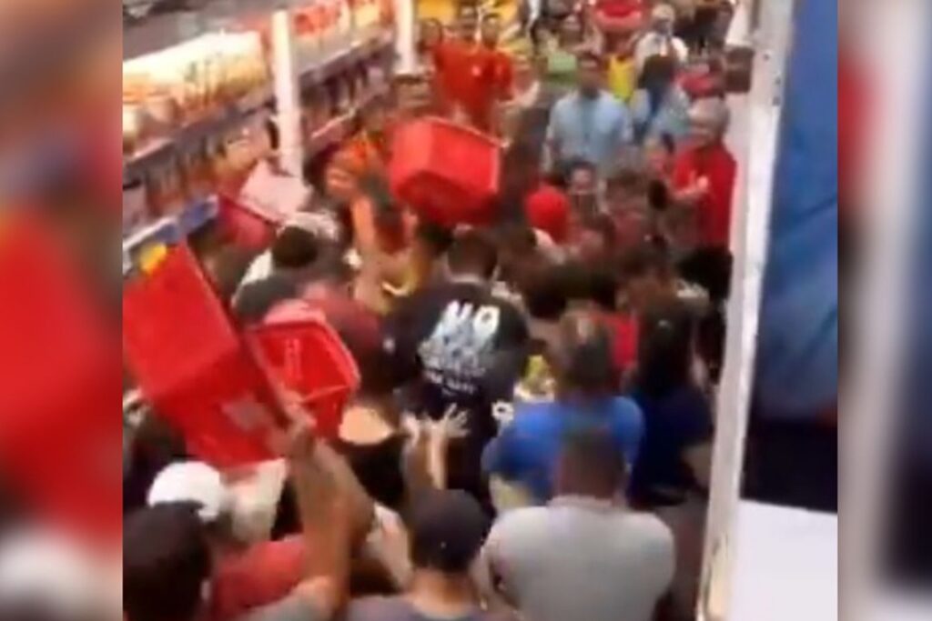 promocao-de-macarrao-instantaneo-a-r$-0,01-provoca-correria-em-mercado.-veja-video