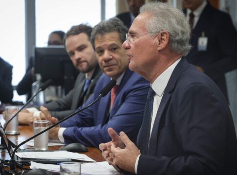 “nao-queremos-competir”,-diz-renan-sobre-grupo-para-investigar-o-master