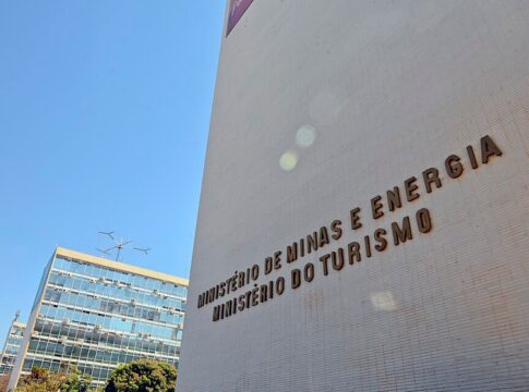 minas-e-energia:-secretario-de-transicao-e-cotado-para-no-2-da-pasta