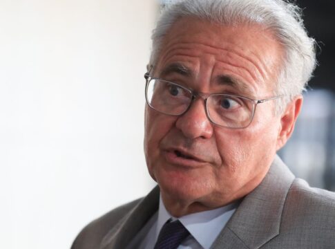 senado-instala-comissao-para-apurar-fraudes-do-banco-master