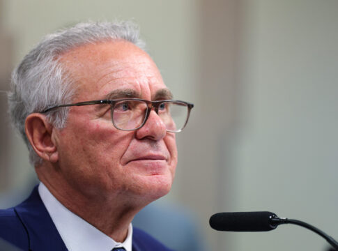 apos-reuniao,-renan-diz-que-galipolo-enviara-informacoes-sobre-master