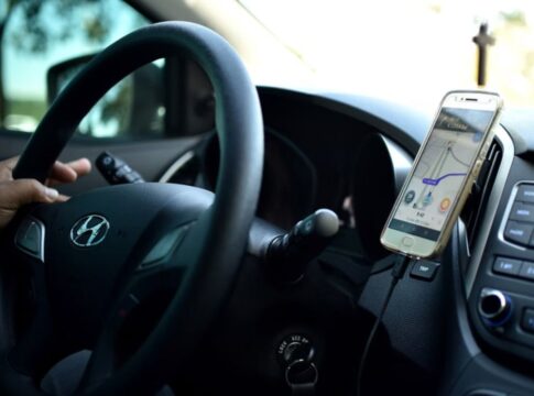 motorista-de-app-e-condenado-por-mostrar-partes-intimas-a-passageira