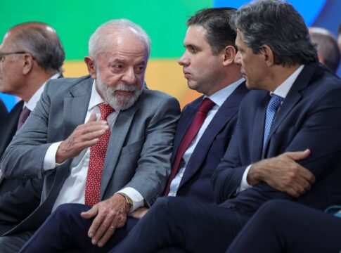 com-motta-e-centrao,-lula-reune-lideres-da-camara-em-jantar-na-granja