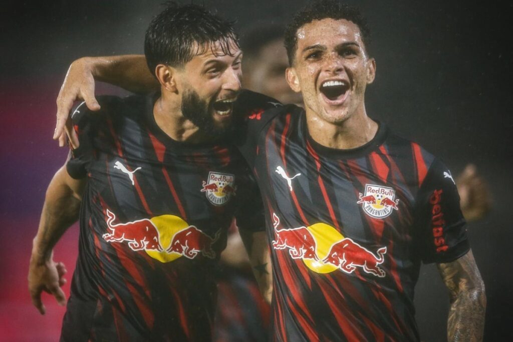 bragantino-vence-atletico-mg-por-1-x-0-e-segue-lider-do-brasileirao