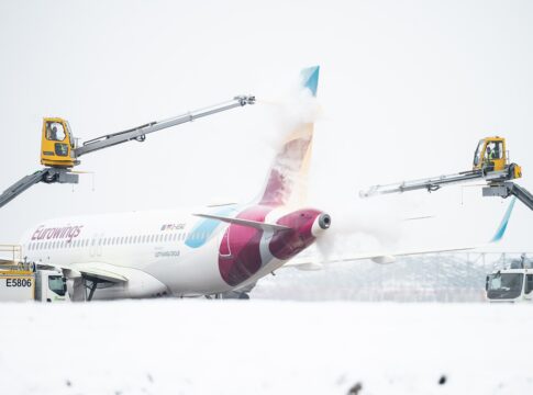 aeroporto-de-berlim-fecha-para-decolagens-por-causa-de-neve