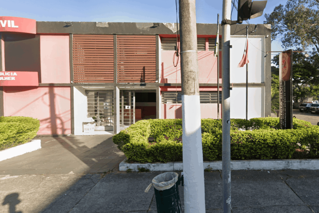 pai-bebado-e-preso-por-agredir-e-manter-refens-filhas-de-10-e-14-anos