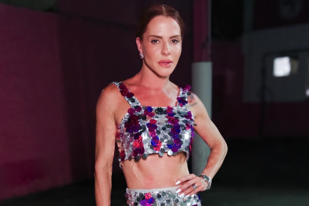 rainha-de-bateria-da-unidos-do-jacarezinho-lamenta-incendio-na-quadra