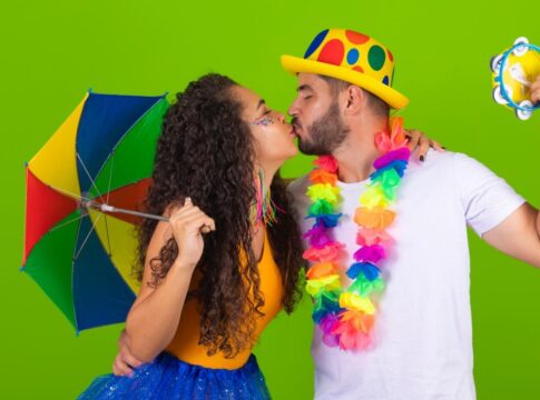 estes-signos-vao-beijar-muito-e-sair-do-“zero-a-zero”-no-carnaval