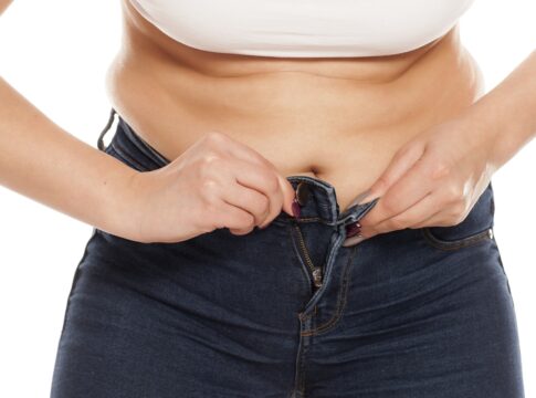 fruta-popular-pode-ser-o-motivo-do-seu-inchaco-abdominal;-saiba-qual