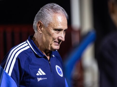 torcida-vaia-e-xinga-tite-apos-derrota-do-cruzeiro-para-o-coritiba