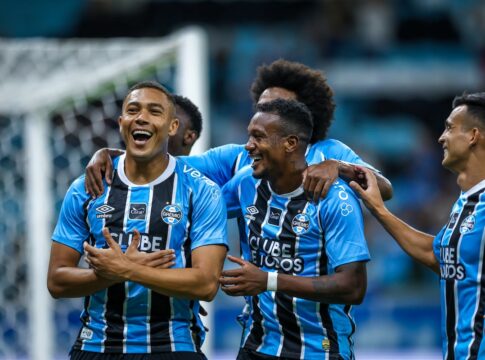 gremio-vence-novo-hamburgo-e-vai-a-semifinal-do-campeonato-gaucho