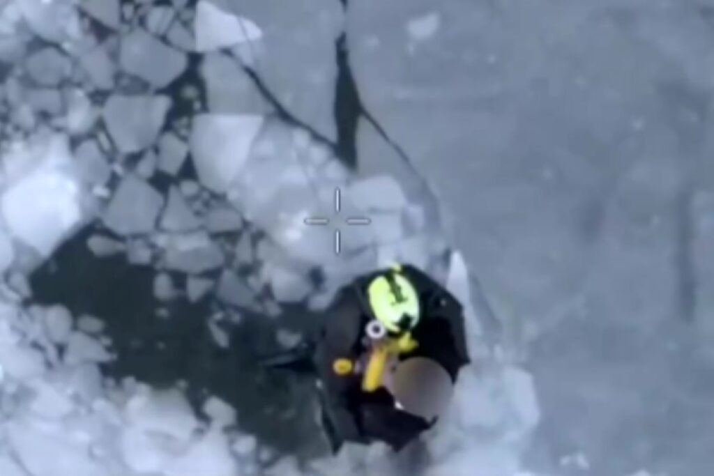 tres-jovens-sao-resgatados-apos-cairem-em-area-congelada-nos-eua