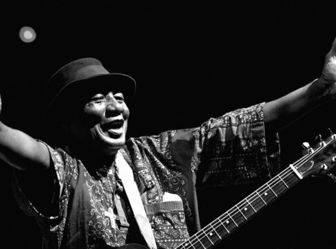 morre-ebo-taylor,-musico-ganense-precursor-do-highlife,-aos-90-anos