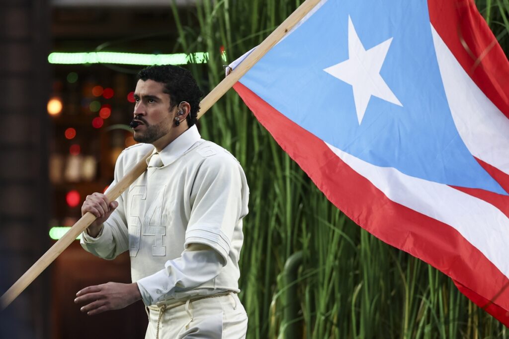 super-bowl:-show-de-bad-bunny-reforca-criticas-a-trump-e-ao-ice