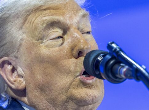 trump-detona-show-de-bad-bunny-no-super-bowl:-“pior-de-todos”