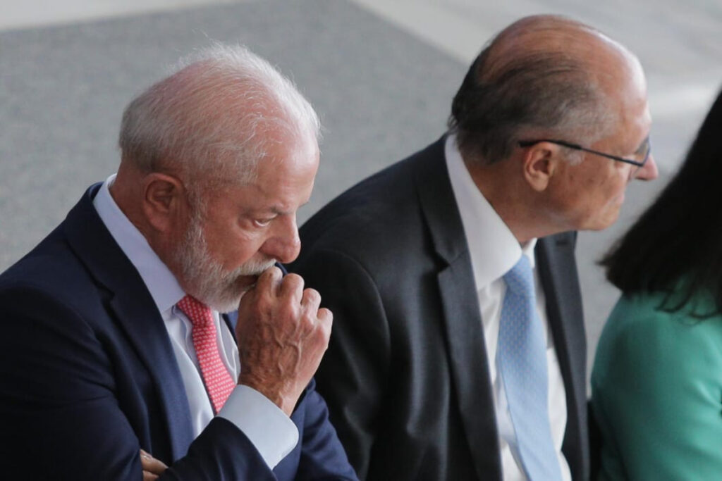 pt-se-divide,-e-psb-luta-por-permanencia-de-alckmin-na-vice