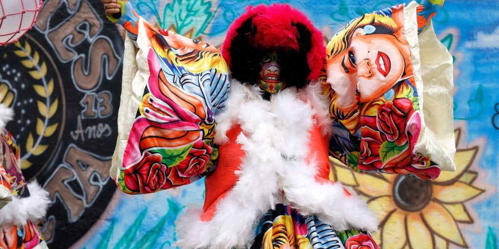 mulheres-bate-bolas,-brilhetes-de-anchieta-conquistam-espaco-na-rua