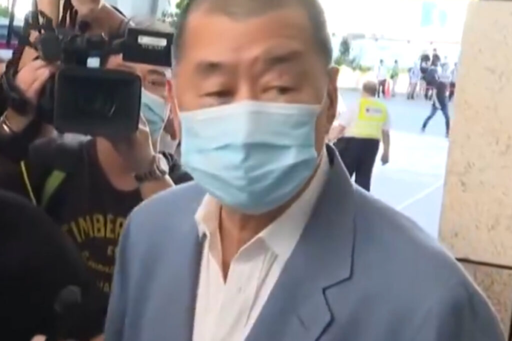 china-defende-condenacao-a-prisao-de-magnata-de-midia-jimmy-lai