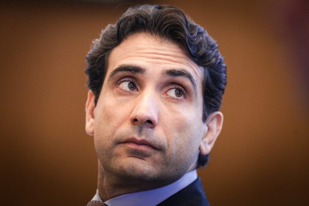 galipolo-compara-banco-master-a-time-de-futebol-da-3a-divisao