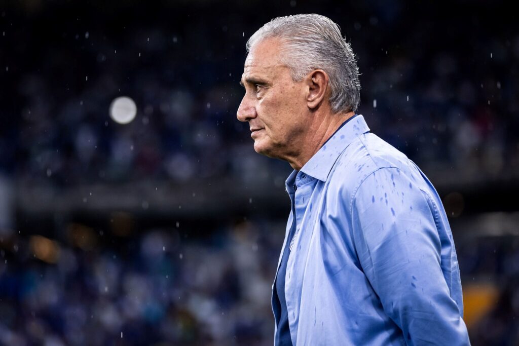 tite-explica-bate-boca-com-filho-durante-jogo-do-cruzeiro