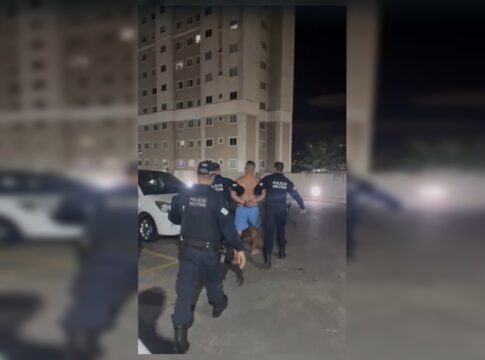 “seu-covarde”:-tio-de-vitima-confronta-homem-que-espancou-companheira.-veja-video