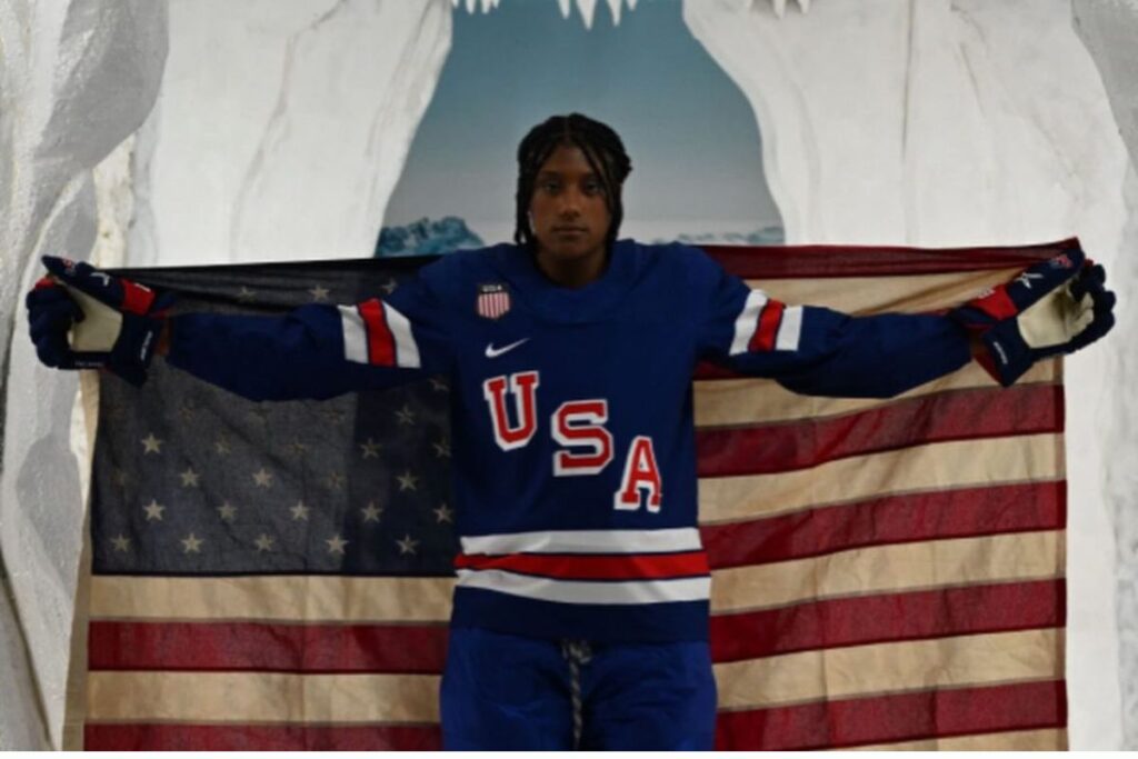 conheca-laila-edwards,-1a-atleta-negra-da-selecao-de-hoquei-dos-eua