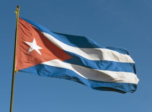 falta-de-combustivel-paralisa-voos-e-agrava-crise-energetica-em-cuba