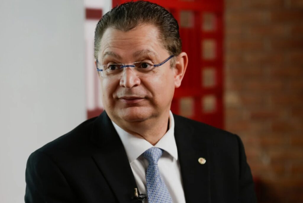 sostenes-aciona-pgr-contra-lula-apos-fala-sobre-evangelicos