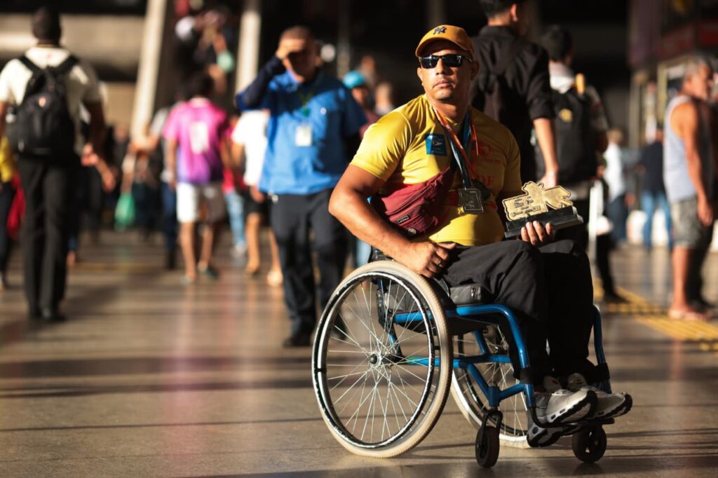 cadeirante-caido-e-idoso-ignorado:-df-tem-27-queixas-contra-rodoviarios-por-dia