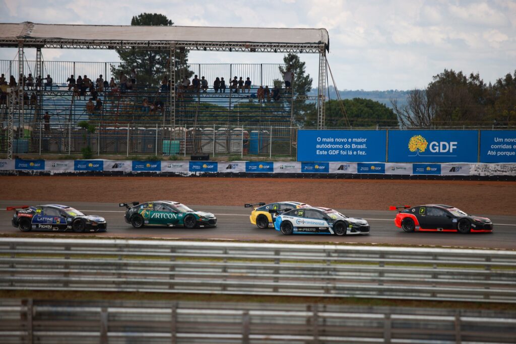 tcdf-suspende-pagamento-de-r$ 950-mil-para-camarote-da-stock car