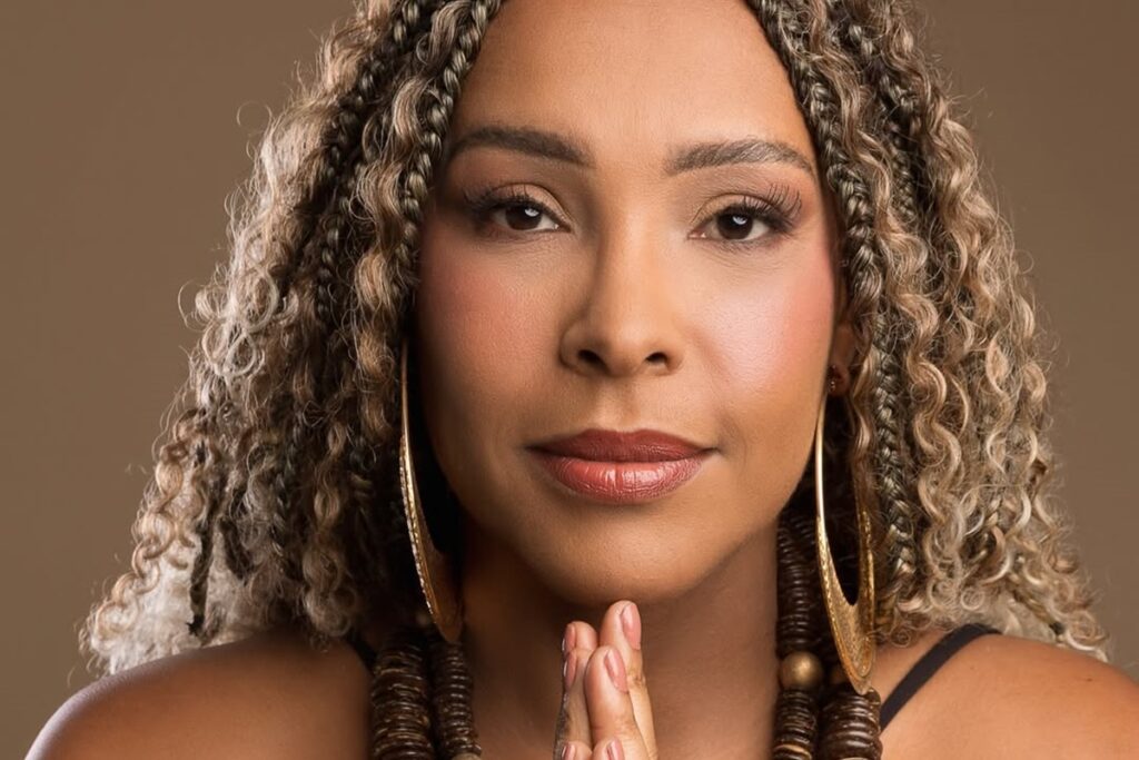 apos-expulsao,-sol-vega-manda-recado-e-promete-“mais-detalhes-da-casa”.-assista-ao-video