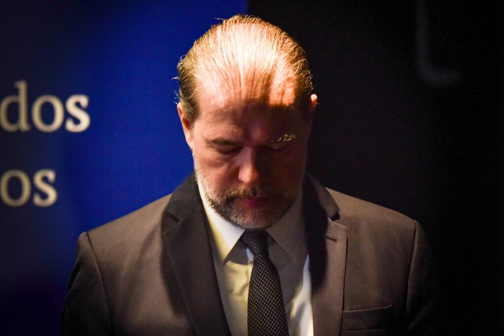 master:-ministros-de-lula-buscam-stf-para-medir-estrago-contra-toffoli