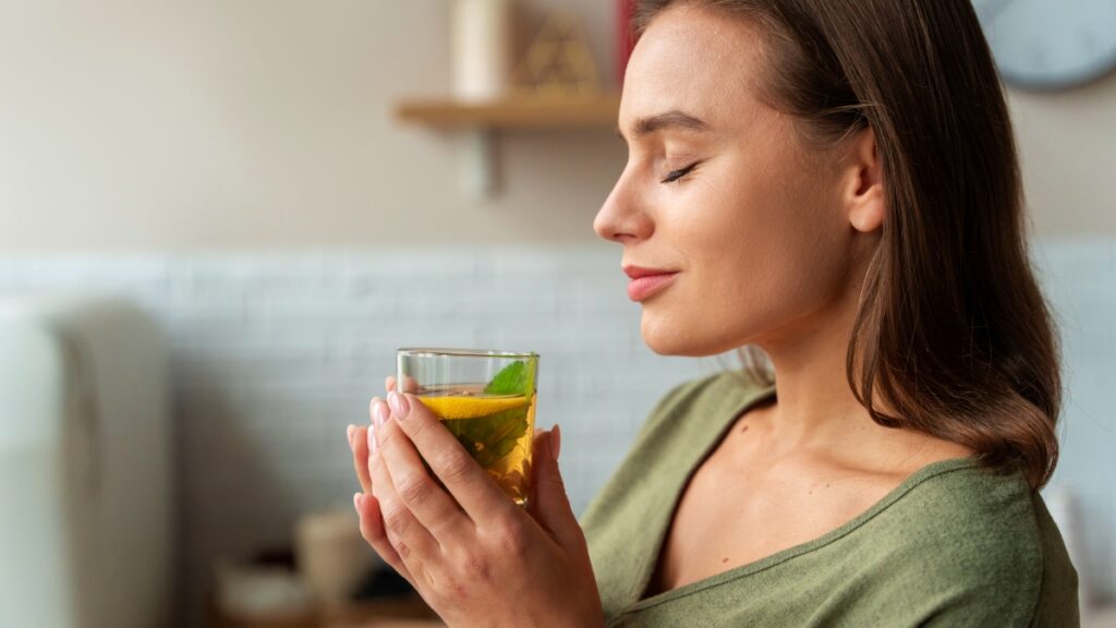 cha-“seca-barriga”-emagrece-mesmo?-entenda-o-que-acontece-no-corpo