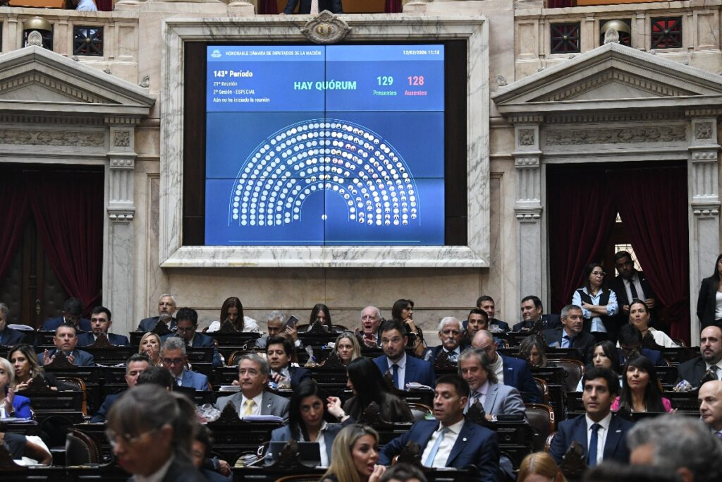 deputados-argentinos-aprovam-reducao-da-maioridade-penal-para-14-anos