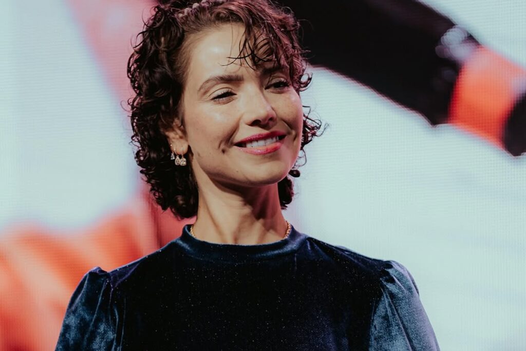 cantora-gospel-anuncia-cirurgia-apos-sequela-do-cancer