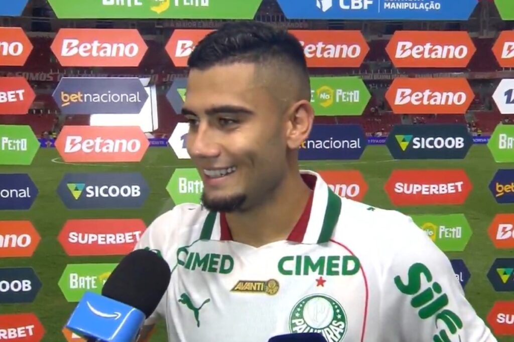 andreas-pereira-comenta-polemica-no-derbi:-“so-limpei-a-chuteira”