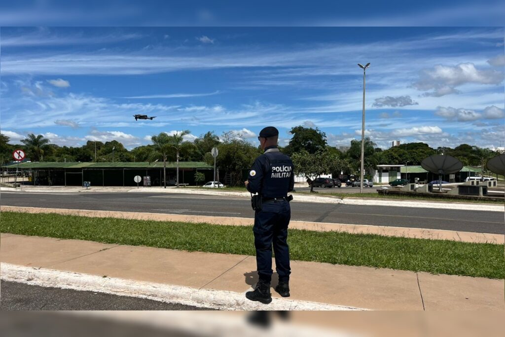 pmdf-e-ssp-monitoram-folioes-com-drones-e-cacam-foragidos-no-carnaval
