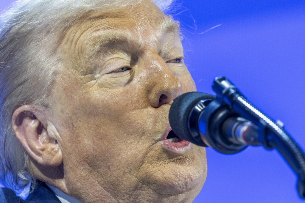 trump-diz-que-ira-a-venezuela,-mas-nao-detalha-quando