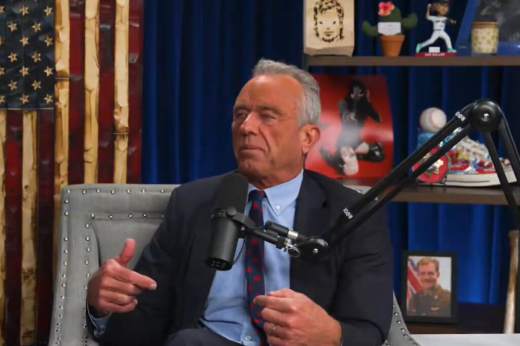 Secretário de Saúde de Trump diz que “cheirava cocaína no vaso” secretario-de-saude-de-trump-diz-que-“cheirava-cocaina-no-vaso”